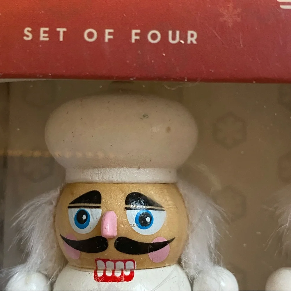 Williams Sonoma add charm